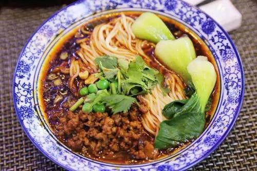 重庆小面视频,麻辣鲜香，一口接一口的诱惑之旅